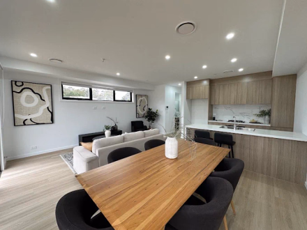 Freshly painted interior finish showcasing clean lines and even colour.